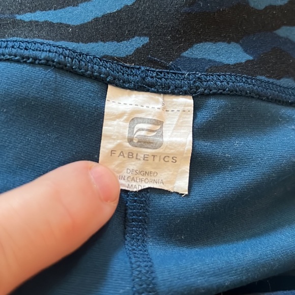 Fabletics Salar Printed Power Hold Leggings in Blue Zebra Print Xxl - Picture 4 of 4